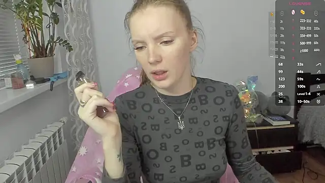 Mary Blu online show from October 27, 9:46 am