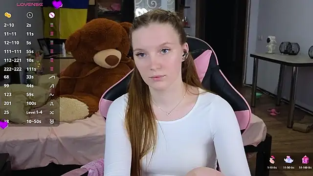 Mary Blu online show from March 13, 8:15 pm