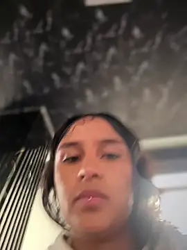 Andrea LS online show from March 4, 7:42 pm