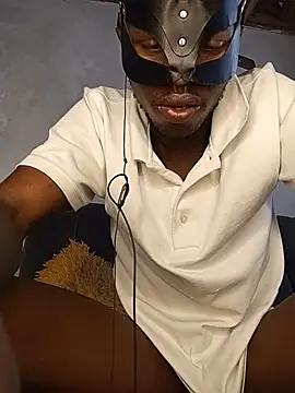 Snapshot of StrongEbonyDick chatting on July 13, 1:03 pm StrongEbonyDick online show from July 13, 1:03 pm