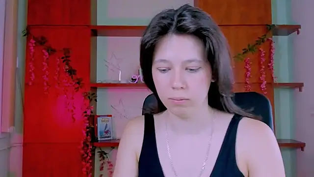 Snapshot of aria_wild_ chatting on June 18, 9:14 am aria wild online show from June 18, 9:14 am