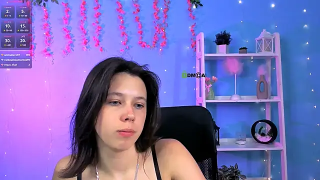 Snapshot of aria_wild_ chatting on July 19, 10:24 pm aria wild online show from July 19, 10:24 pm