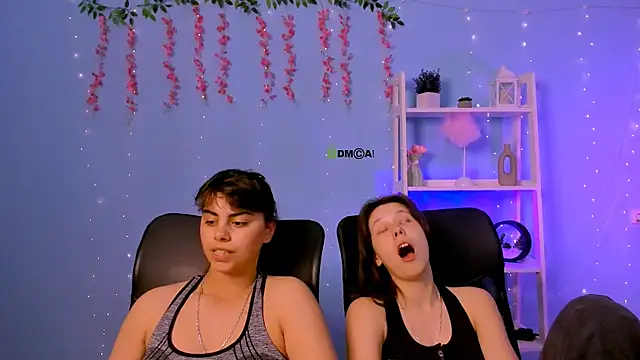 Snapshot of aria_wild_ chatting on July 23, 1:58 am aria wild online show from July 23, 1:58 am