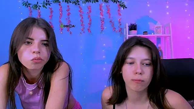 Snapshot of aria_wild_ chatting on July 25, 6:49 pm aria wild online show from July 25, 6:49 pm