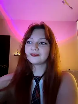 VelvetEve online show from March 6, 6:10 am