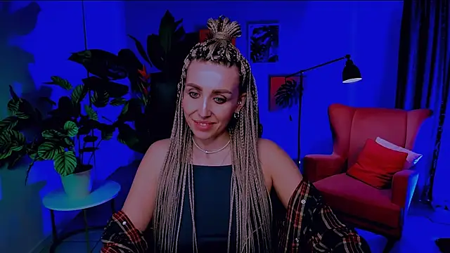 MonicaRiley online show from April 15, 11:50 am