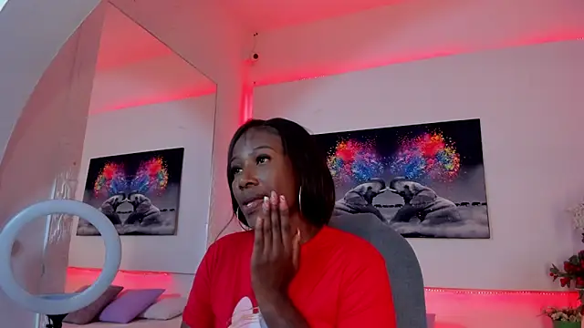 Snapshot of rosi_cooper chatting on May 15, 10:44 am rosi cooper online show from May 15, 10:44 am