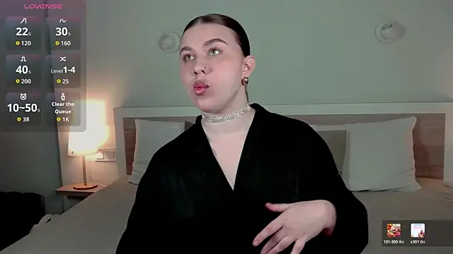 HermioneMoon online show from April 3, 3:21 pm