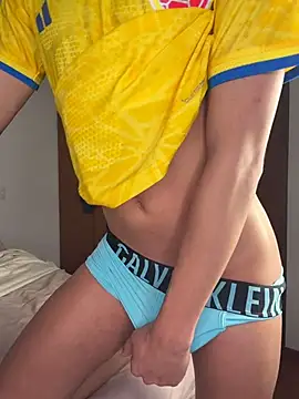 Snapshot of MatthewMoore_ chatting on July 4, 1:12 am MatthewMoore online show from July 4, 1:12 am