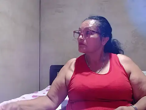 Snapshot of _BellaNocturna chatting on May 12, 1:36 am BellaNocturna online show from May 12, 1:36 am