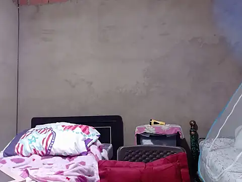 Snapshot of _BellaNocturna chatting on May 14, 1:01 am BellaNocturna online show from May 14, 1:01 am