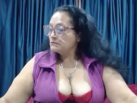 Snapshot of _BellaNocturna chatting on June 11, 2:53 am BellaNocturna online show from June 11, 2:53 am