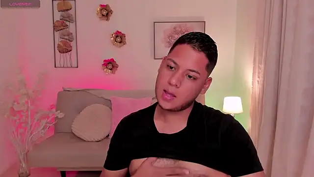 Akon 2XXX online show from April 24, 2:36 am