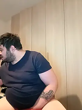 bear skinny online show from April 20, 2:20 pm