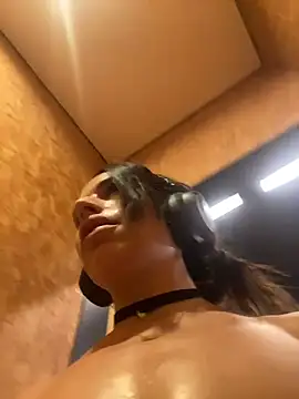 sweetwanda online show from April 22, 3:24 pm