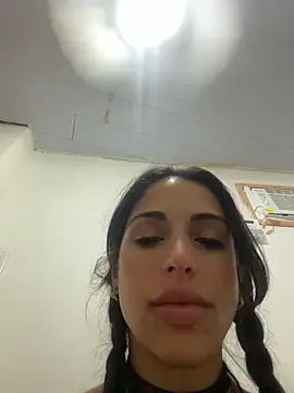 sweetwanda online show from April 23, 9:19 am