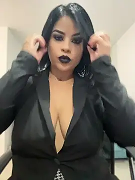 AriannaSmyth online show from June 25, 11:20 pm