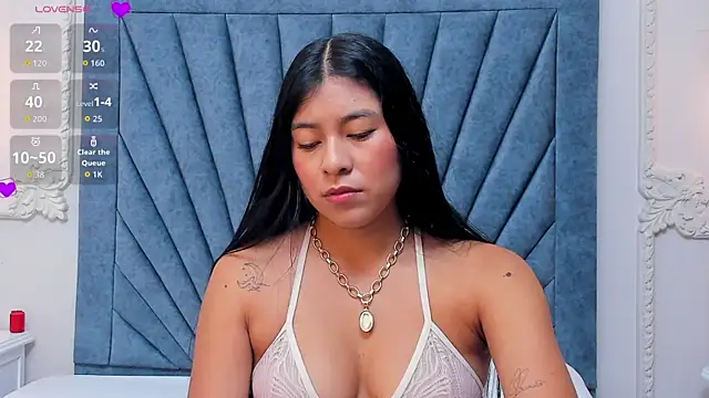 Leandra-Johnson online show from April 16, 1:45 pm