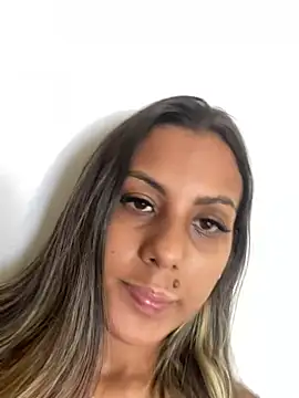 kifanyy online show from April 8, 1:00 pm