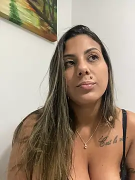 kifanyy online show from June 20, 11:40 pm