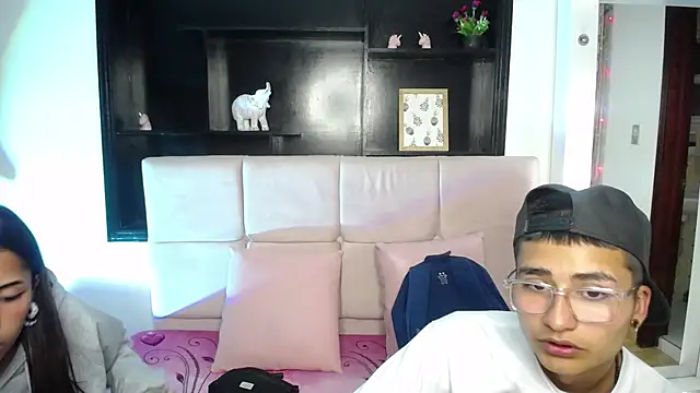  chloe 1 online show from April 12, 3:22 am