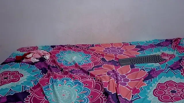 Snapshot of Scarlett_Cherry_ chatting on June 11, 12:32 am Scarlett Cherry online show from June 11, 12:32 am