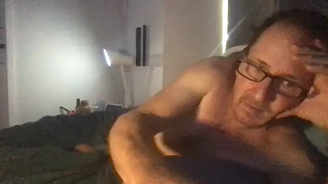 Snapshot of MrBombasticxxx chatting on May 4, 11:01 pm MrBombasticxxx online show from May 4, 11:01 pm