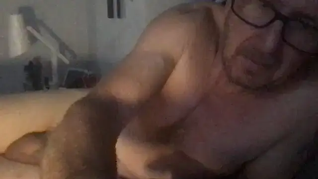 Snapshot of MrBombasticxxx chatting on July 19, 2:54 pm MrBombasticxxx online show from July 19, 2:54 pm