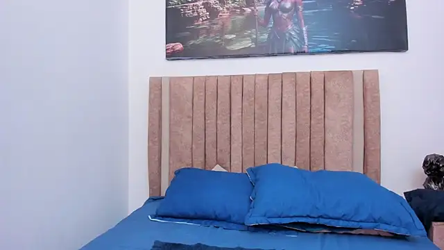 Thalia parkerr  online show from April 7, 12:05 pm