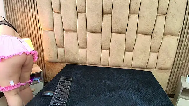 Estrella-gold online show from April 22, 7:59 pm