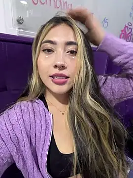 ManuelaVeeleez online show from March 17, 5:22 am