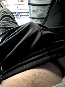 bostonbigdick36 online show from March 4, 7:20 pm