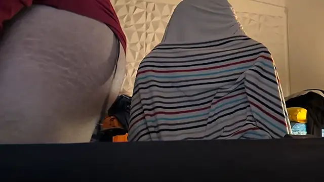 sissy sara ita online show from March 3, 12:06 am