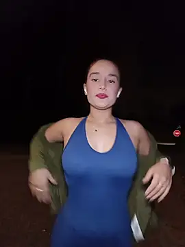 Snapshot of isabella_ferrer99 chatting on May 29, 4:54 am isabella ferrer99 online show from May 29, 4:54 am
