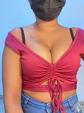 Snapshot of ashu_sweety chatting on May 3, 5:13 am ashu sweety online show from May 3, 5:13 am