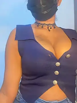 Snapshot of ashu_sweety chatting on June 13, 3:21 pm ashu sweety online show from June 13, 3:21 pm