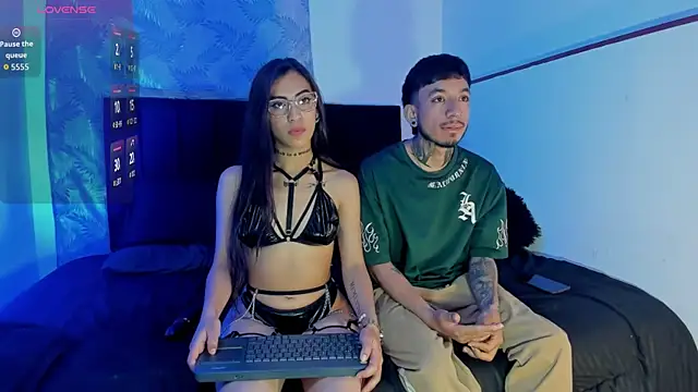 Valkiria and Roko online show from May 11, 1:22 am