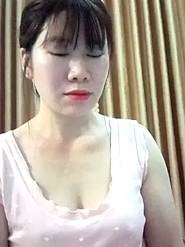 Bondgirl 9 online show from April 27, 6:06 pm