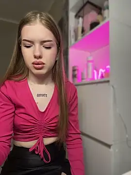 KayShaw online show from April 18, 6:28 am