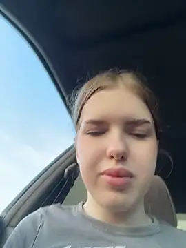 KayShaw online show from June 18, 10:41 am