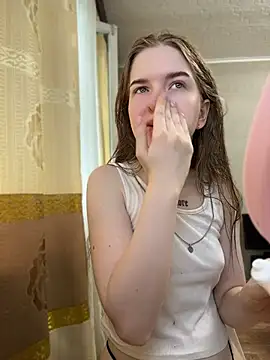 KayShaw online show from July 28, 2:29 am