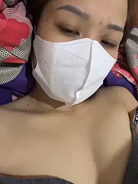 Snapshot of Layla_2x chatting on March 8, 7:01 am Layla 2x online show from March 8, 7:01 am