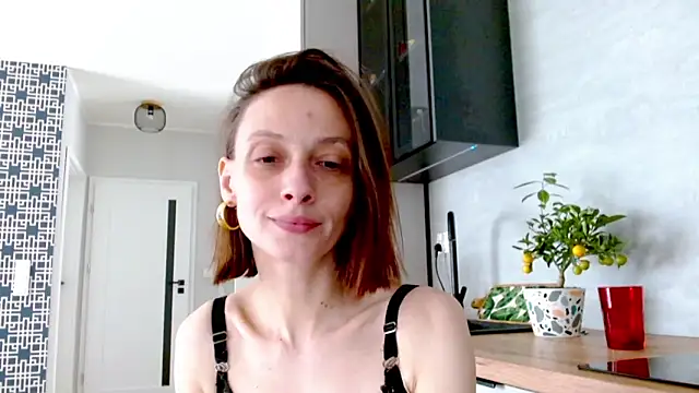 Snapshot of misssweet chatting on June 19, 10:41 am misssweet online show from June 19, 10:41 am