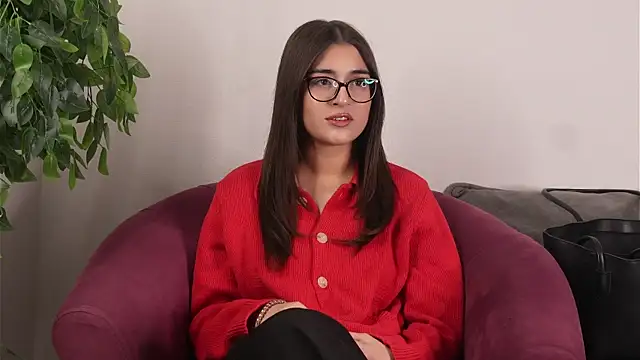 MagalyPigao online show from March 12, 5:24 am