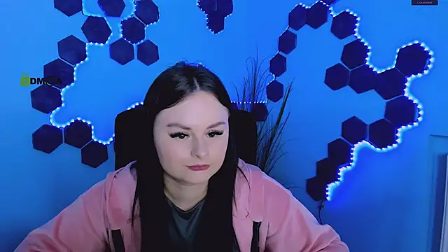 miss courtney  online show from March 11, 9:26 am