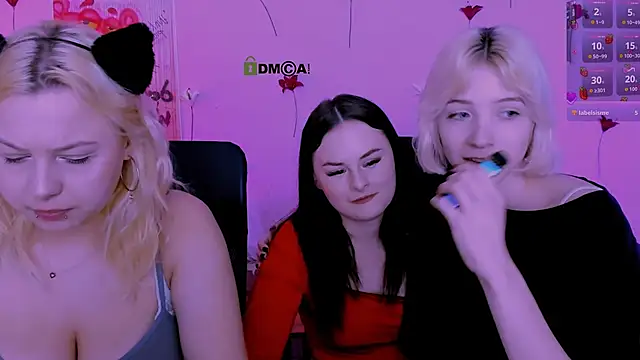 miss courtney  online show from March 30, 10:49 am