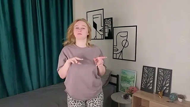 EdraDorsey online show from March 10, 1:32 am