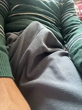 mmonnsterr online show from March 5, 5:09 pm