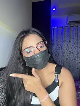 nikki catz online show from April 7, 4:29 pm