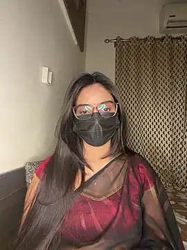 nikki catz online show from April 20, 4:32 pm